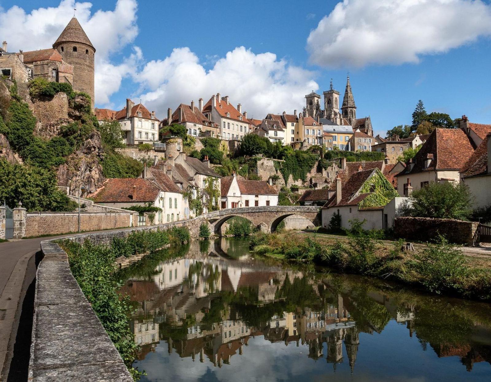 Au 10 Le Long Du Canal Fain-Les-Montbard Exterior photo